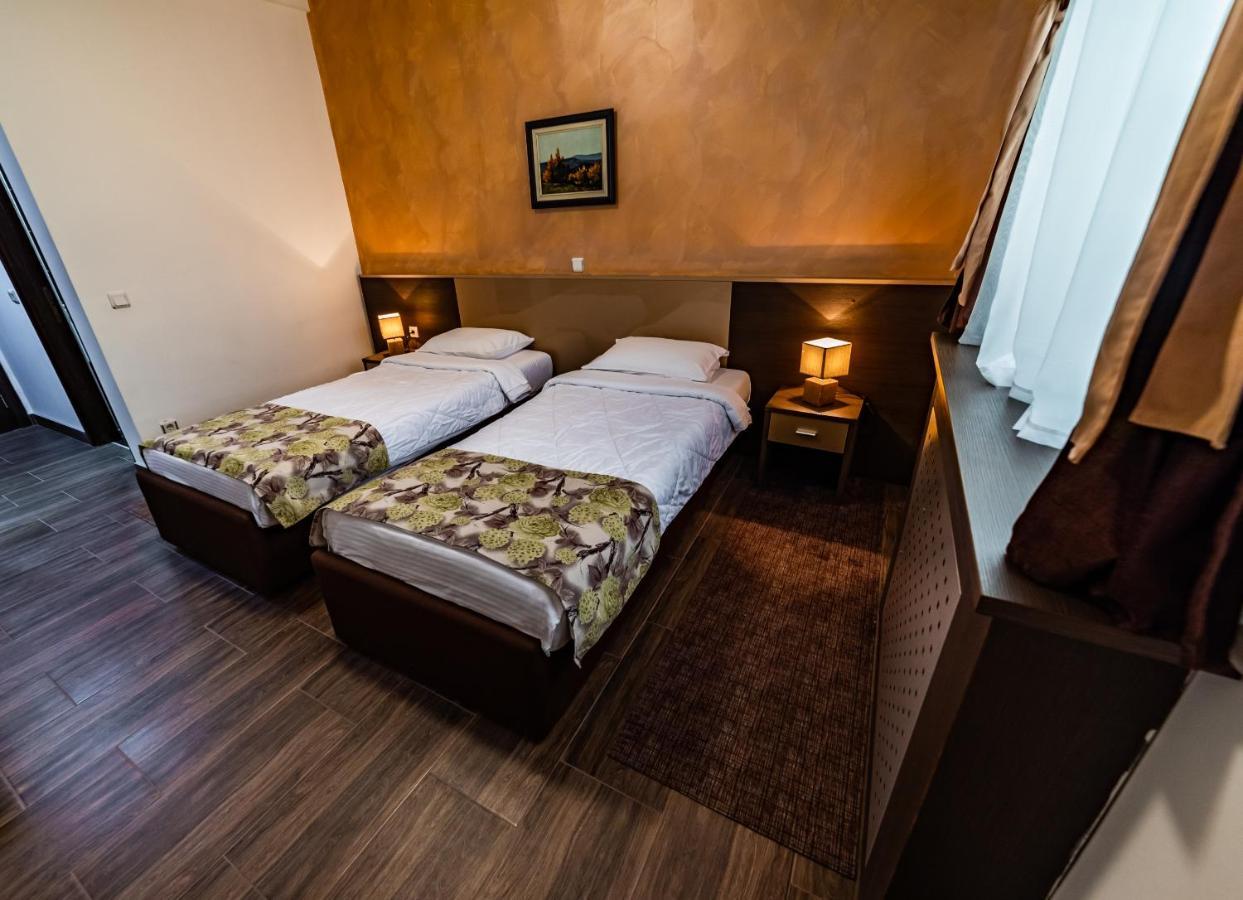 Hotel Albo Bor Exteriér fotografie